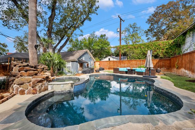 119 E rosewood, San Antonio, TX 78212