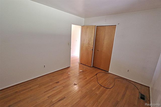38011 Ross Street, Livonia, MI 48154