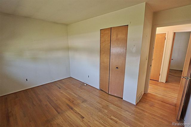 38011 Ross Street, Livonia, MI 48154