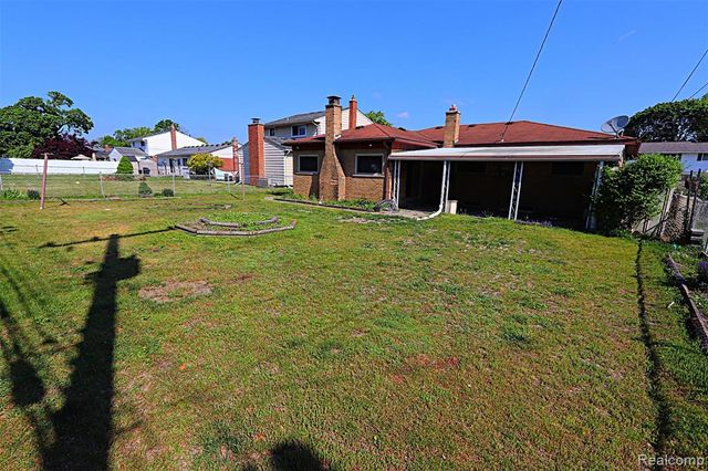 38011 Ross Street, Livonia, MI 48154