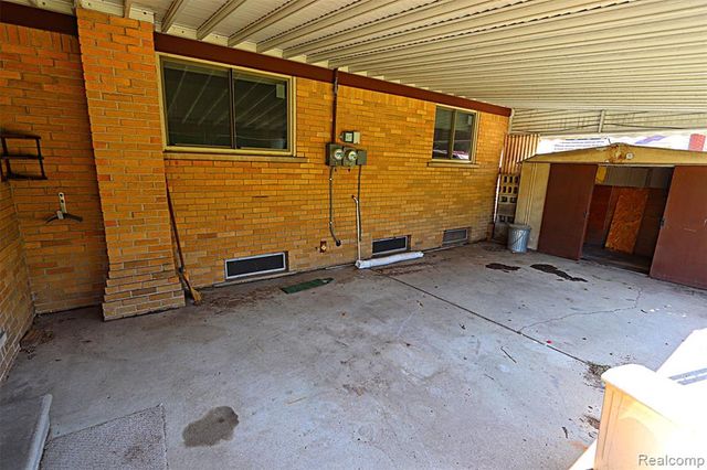38011 Ross Street, Livonia, MI 48154