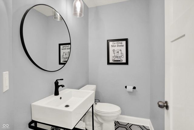 4760 Willow Road, Zionsville, IN 46077