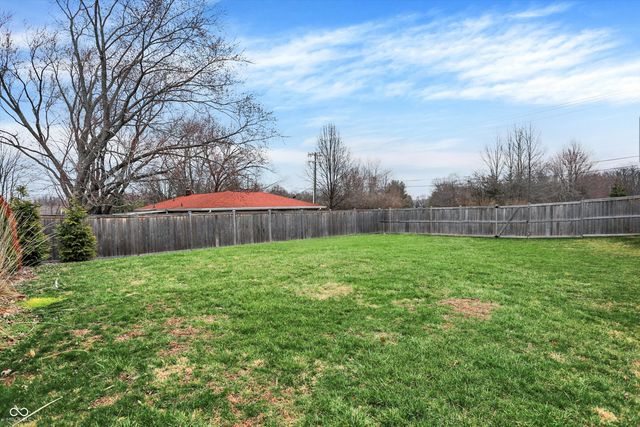 4760 Willow Road, Zionsville, IN 46077