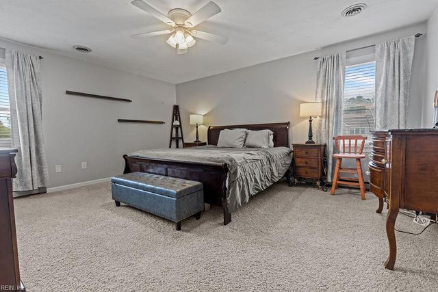 22435 Suzannes PL, Franklin, VA 23851