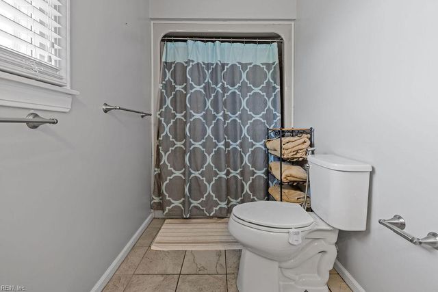 22435 Suzannes PL, Franklin, VA 23851
