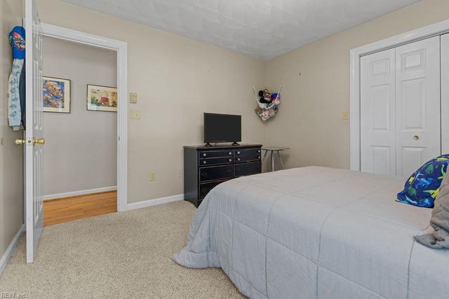 22435 Suzannes PL, Franklin, VA 23851