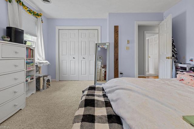 22435 Suzannes PL, Franklin, VA 23851