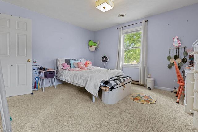 22435 Suzannes PL, Franklin, VA 23851
