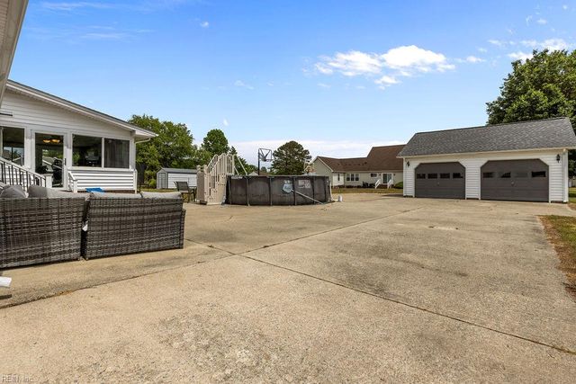 22435 Suzannes PL, Franklin, VA 23851