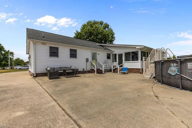 22435 Suzannes PL, Franklin, VA 23851