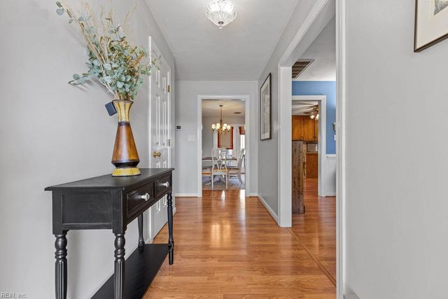 22435 Suzannes PL, Franklin, VA 23851