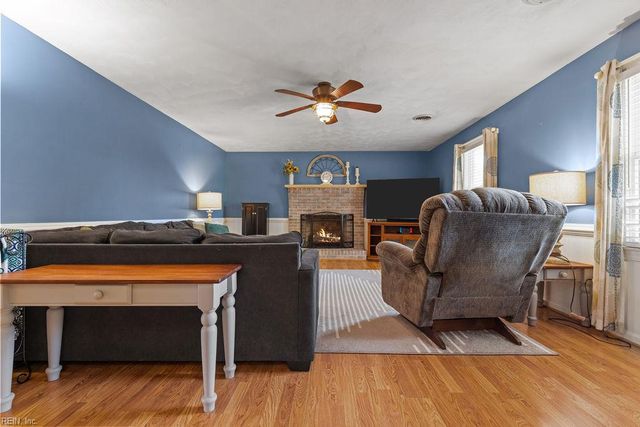 22435 Suzannes PL, Franklin, VA 23851