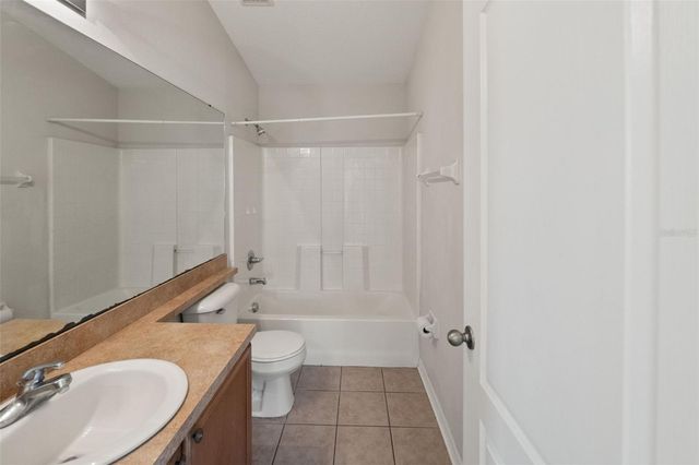 8001 CANTERBURY LAKE BOULEVARD, Tampa, FL 33619