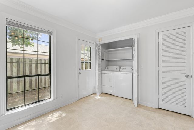 110 Academy Sq, Nashville, TN 37210
