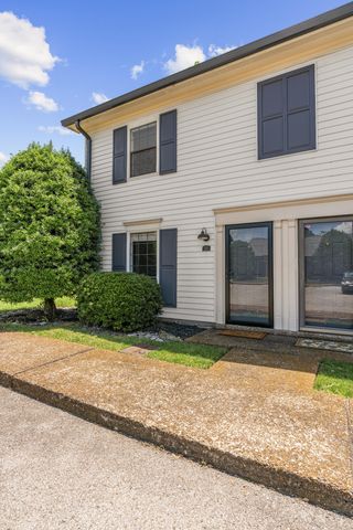 110 Academy Sq, Nashville, TN 37210