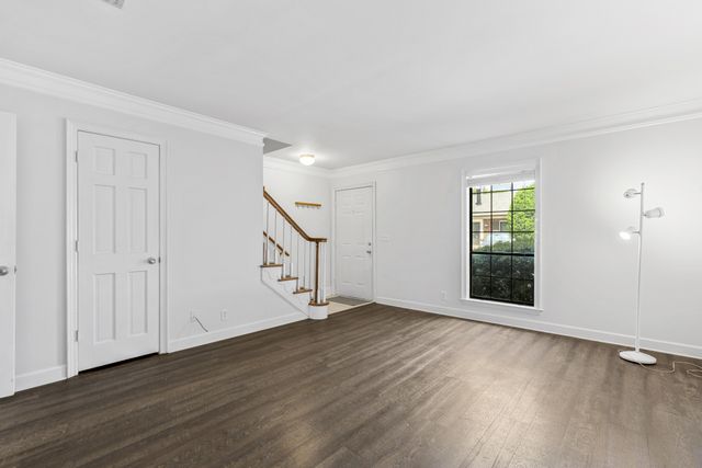 110 Academy Sq, Nashville, TN 37210
