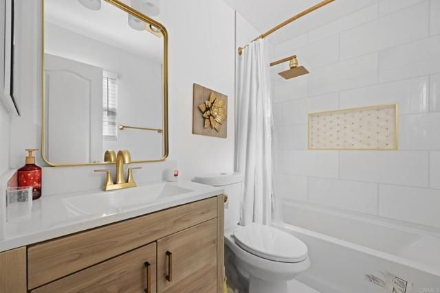 6333 College Grove Way 12103, San Diego, CA 92115