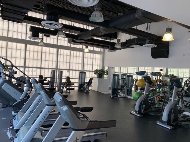 1250 S Miami Ave 1307, Miami, FL 33130