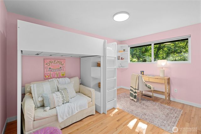 3411 77th Place SE, Mercer Island, WA 98040
