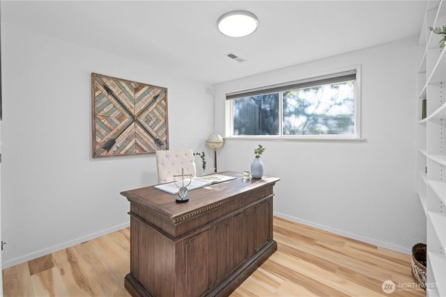 3411 77th Place SE, Mercer Island, WA 98040