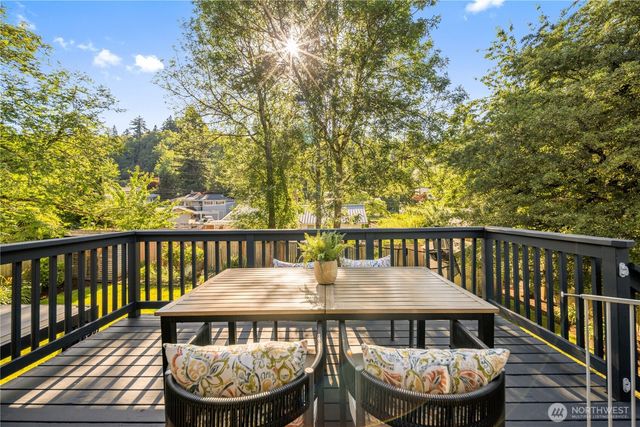 3411 77th Place SE, Mercer Island, WA 98040
