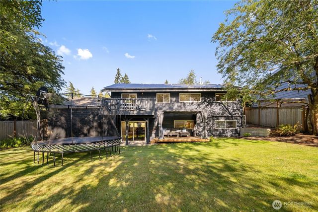 3411 77th Place SE, Mercer Island, WA 98040