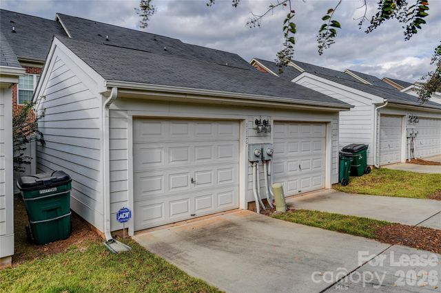 11177 Cedar Walk Lane, Charlotte, NC 28277