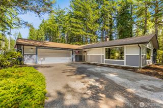 271 E Jack Pine Lane, Union, WA 98592
