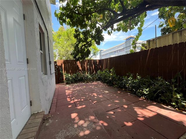 820 SW 31st Avenue S S, Miami, FL 33135