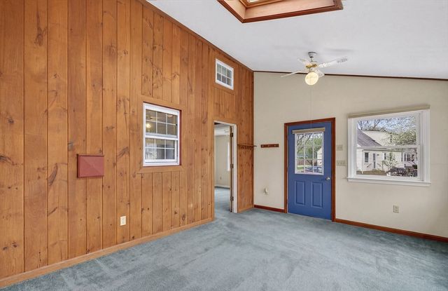 13 Hamilton Rd, Northborough, MA 01532