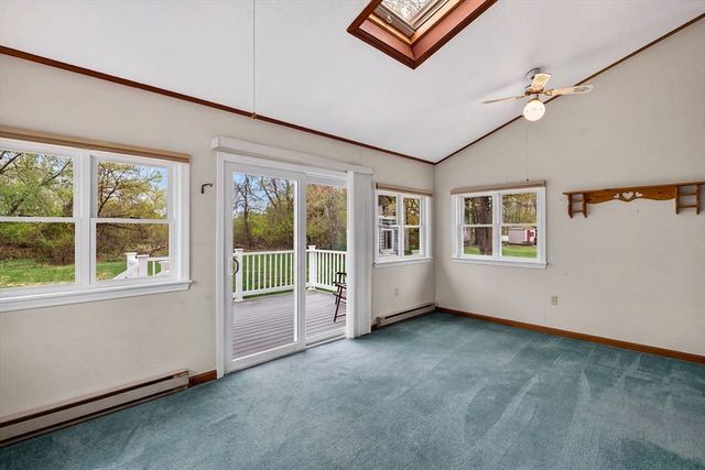 13 Hamilton Rd, Northborough, MA 01532
