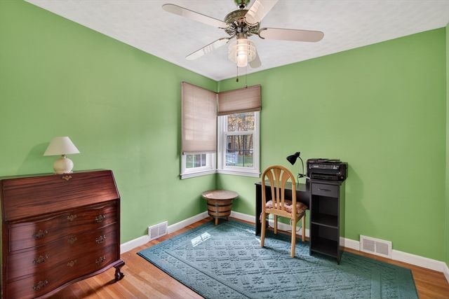 13 Hamilton Rd, Northborough, MA 01532