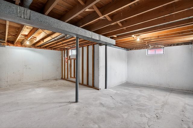 13 Hamilton Rd, Northborough, MA 01532