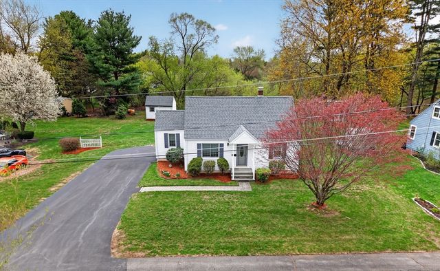 13 Hamilton Rd, Northborough, MA 01532