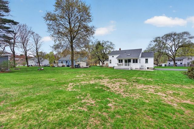 13 Hamilton Rd, Northborough, MA 01532