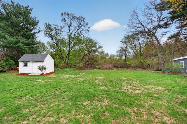 13 Hamilton Rd, Northborough, MA 01532