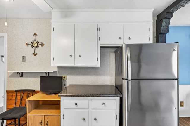 13 Hamilton Rd, Northborough, MA 01532