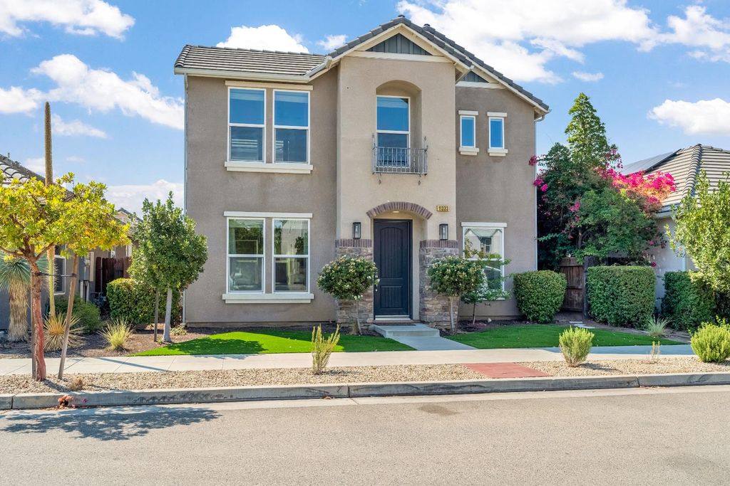 11333 N Garden Sage Avenue, Fresno, CA 93730