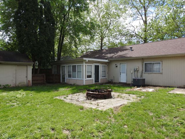 1111 Ashland Avenue, Whiteland, IN 46184