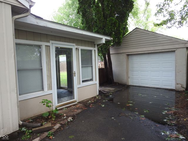 1111 Ashland Avenue, Whiteland, IN 46184