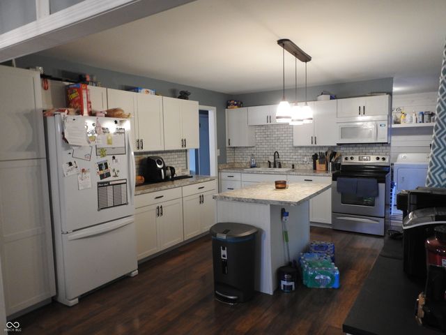1111 Ashland Avenue, Whiteland, IN 46184