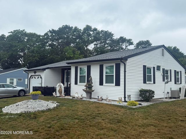 14 Brentwood Street 73, Whiting, NJ 08759