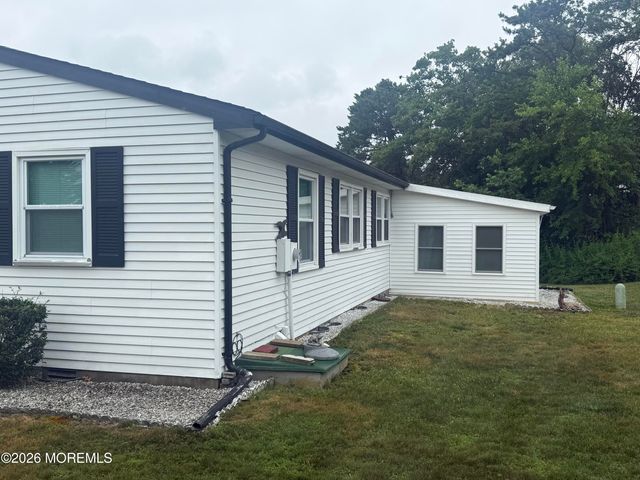 14 Brentwood Street 73, Whiting, NJ 08759