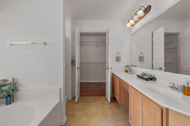 2801 Kickapoo Cavern DR, Pflugerville, TX 78660