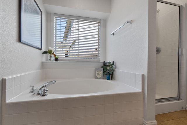 2801 Kickapoo Cavern DR, Pflugerville, TX 78660