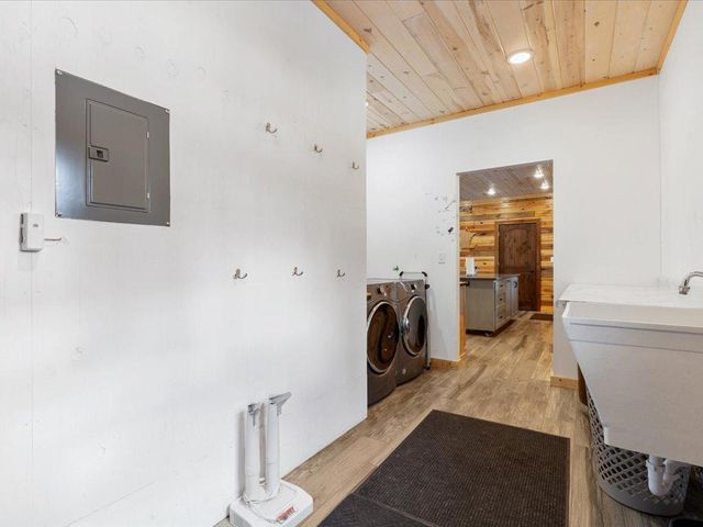 2149 Birch Park Drive NW, Backus, MN 56435