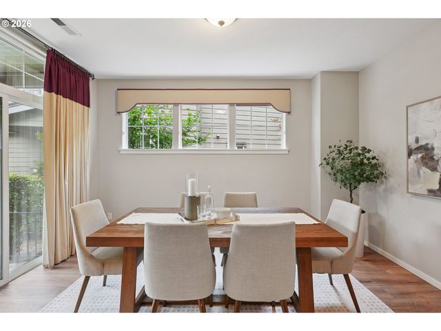 7382 Ne STONEWATER St, Hillsboro, OR 97124
