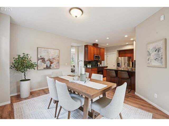 7382 Ne STONEWATER St, Hillsboro, OR 97124