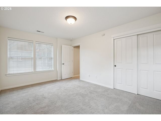 7382 Ne STONEWATER St, Hillsboro, OR 97124