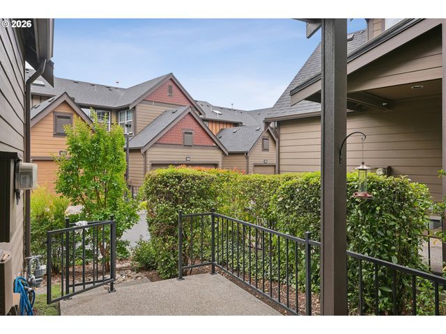 7382 Ne STONEWATER St, Hillsboro, OR 97124